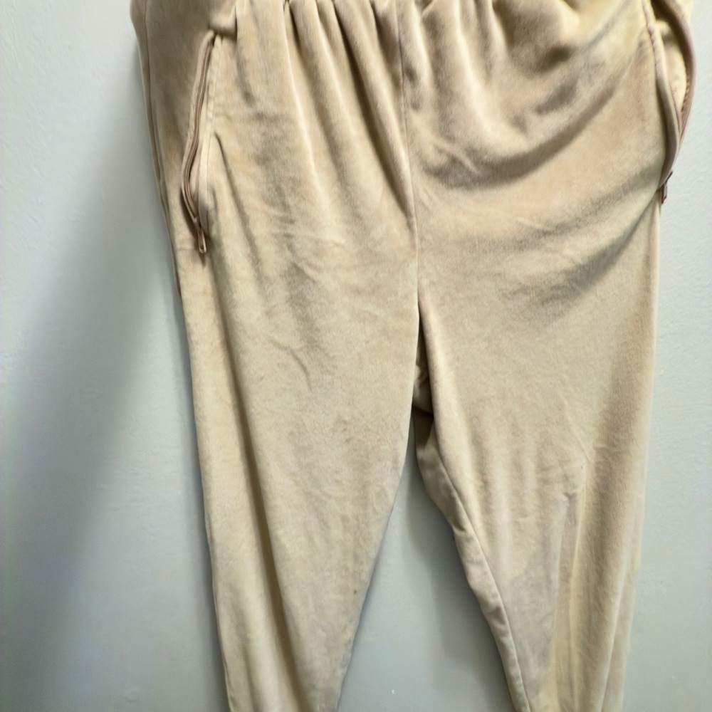 SKIMS Cozy Tan Textured Throw